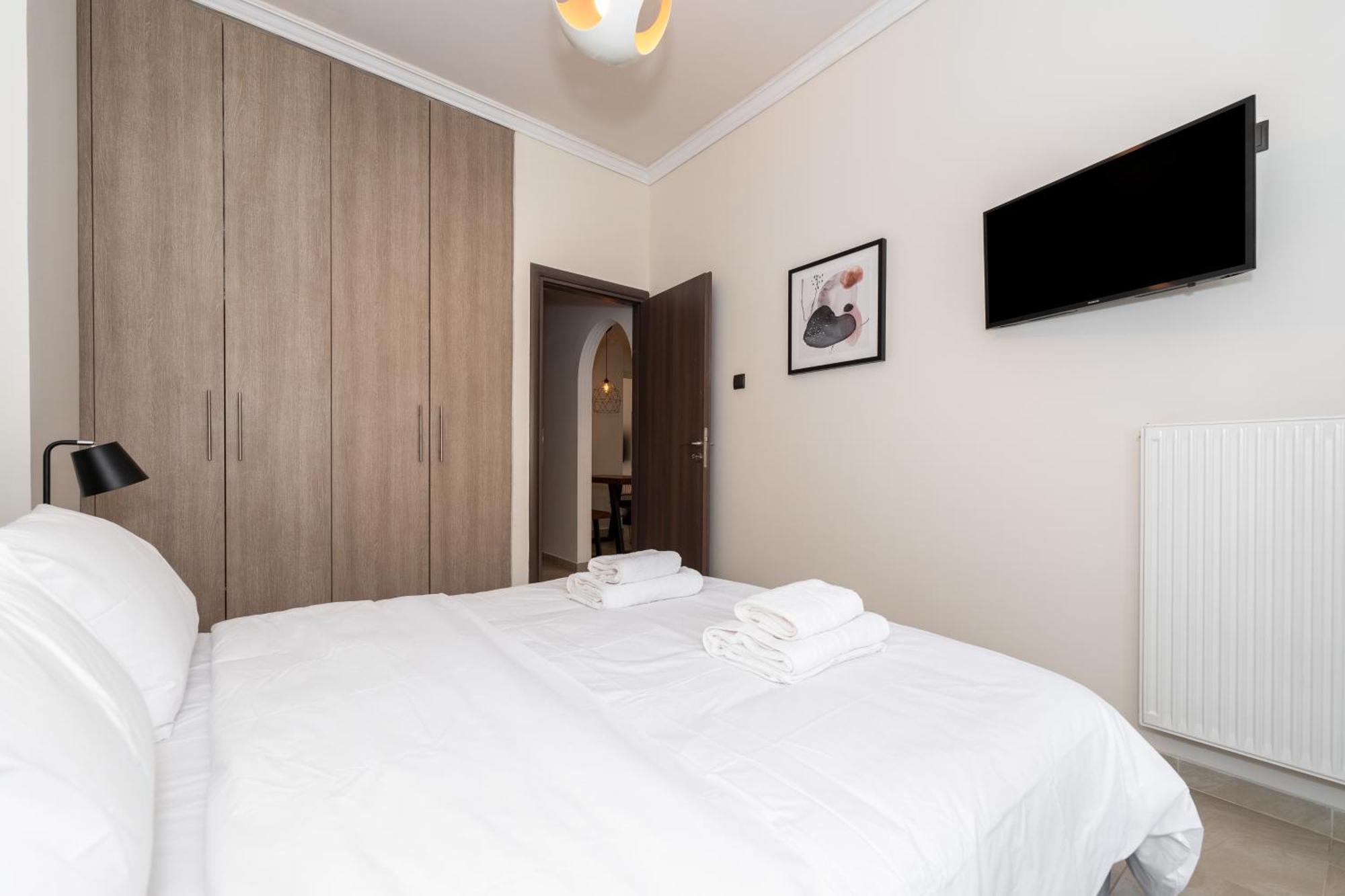 Modern In Thiseio With Balcony Athens