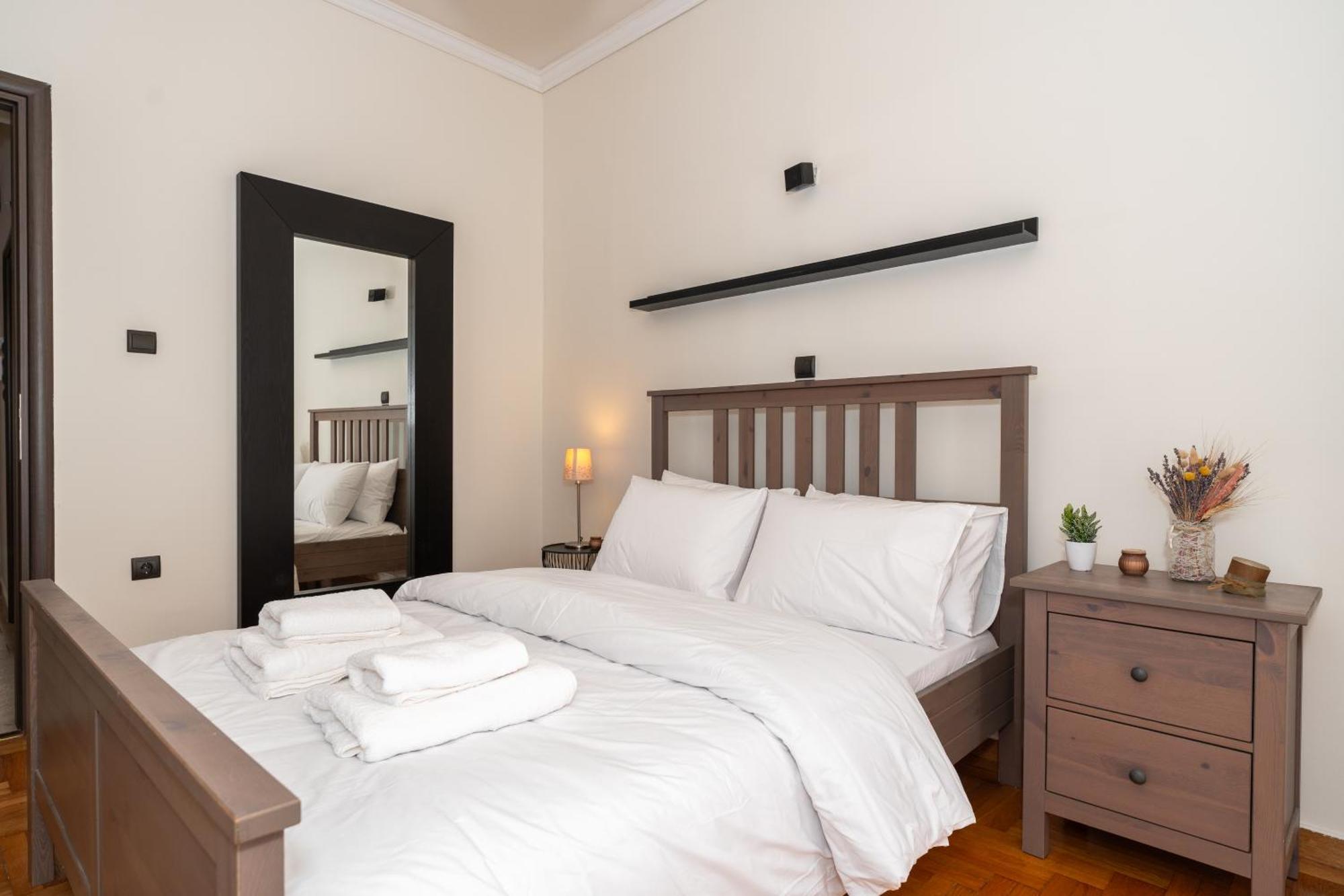 Modern In Thiseio With Balcony Apartament Atena