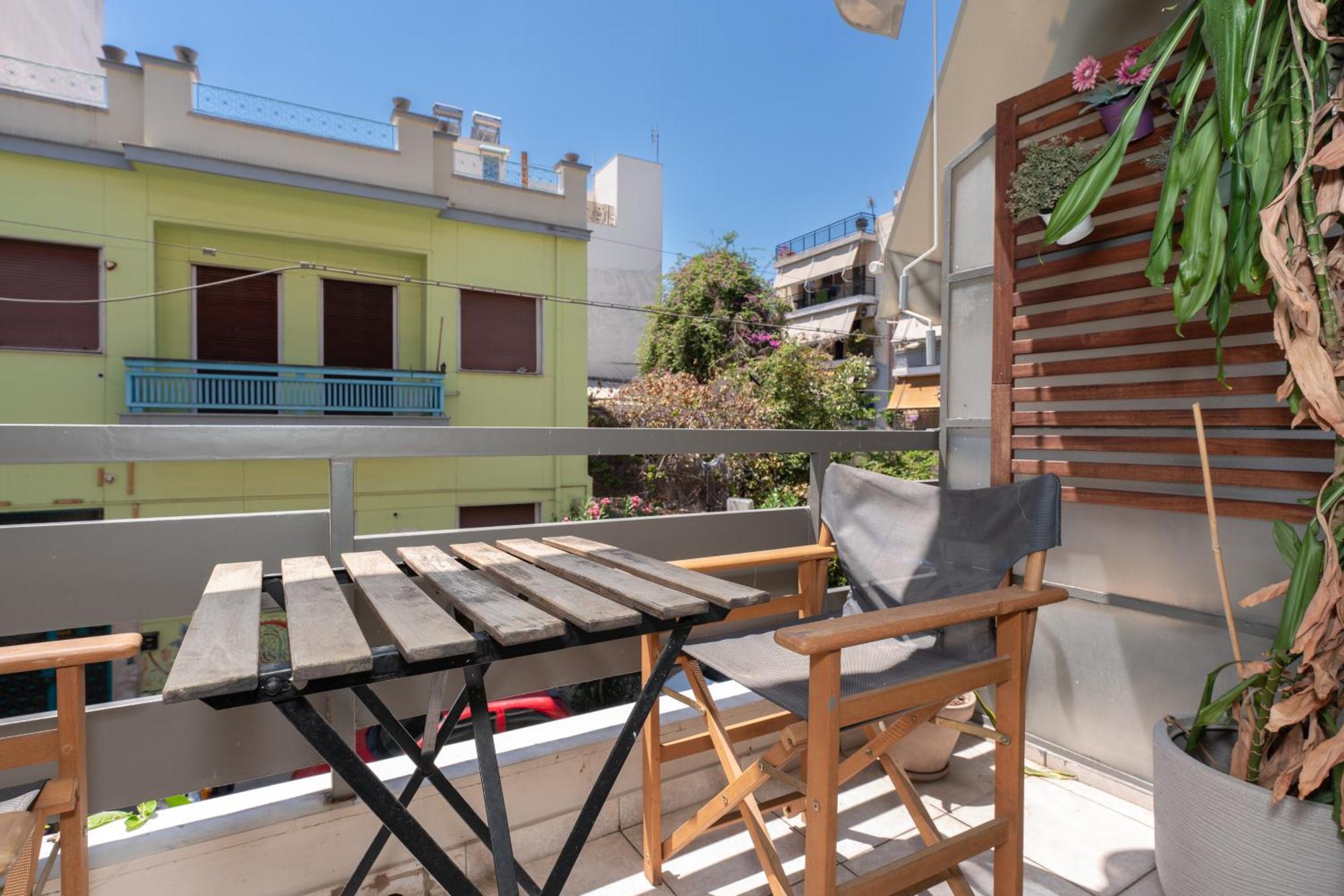 Apartment Modern In Thiseio With Balcony